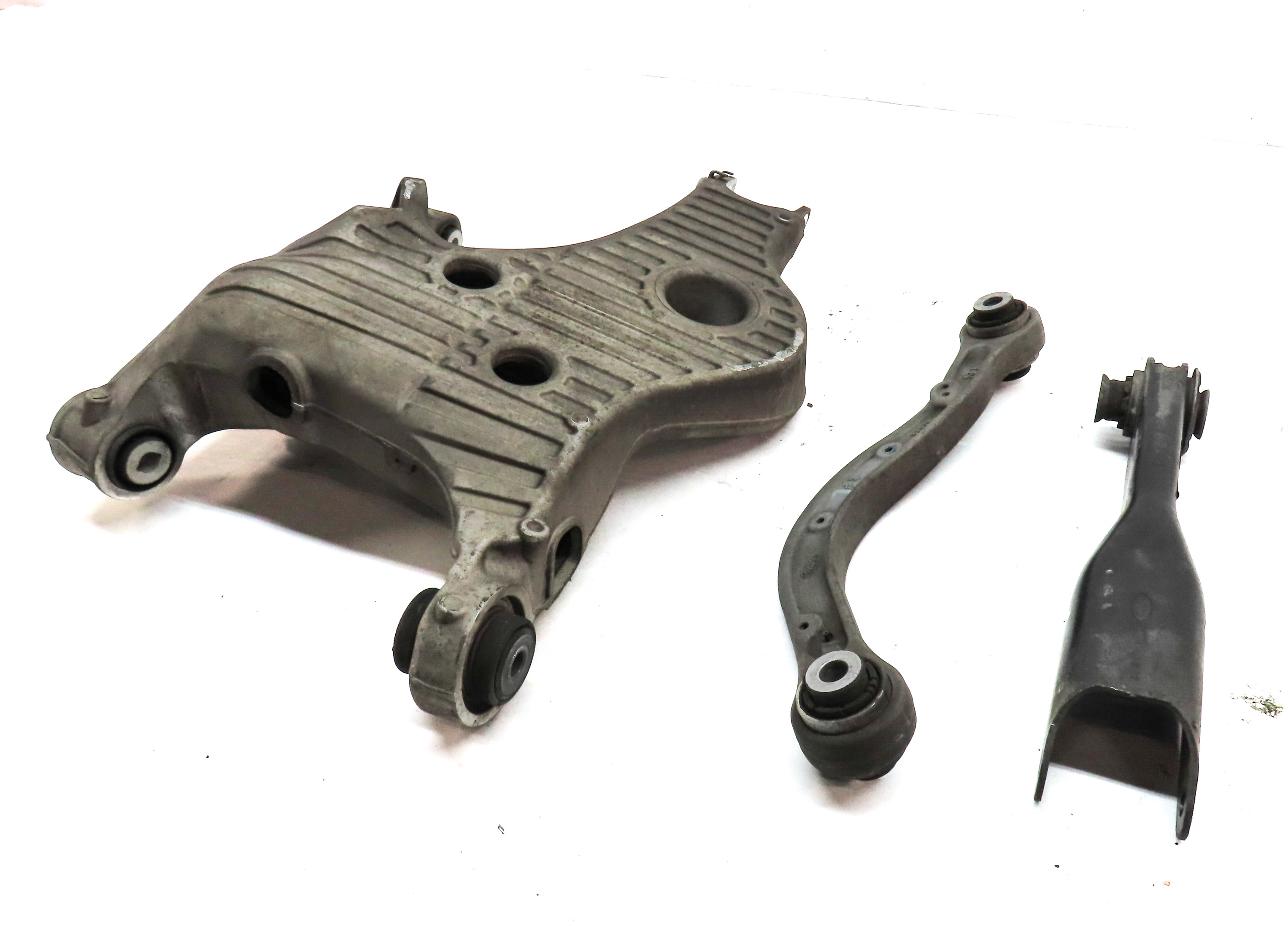 2014-2020 RANGE ROVER SPORT (L494) REAR LEFT DRIVER CONTROL ARM SET-3 — exact item pictured